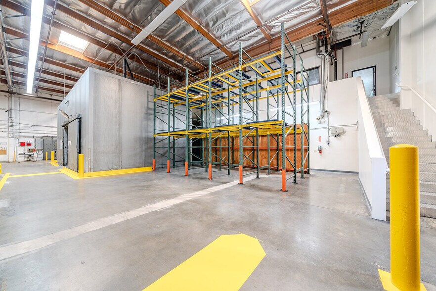 4565 Firestone Blvd, South Gate, CA à louer - Photo intérieure - Image 3 de 11