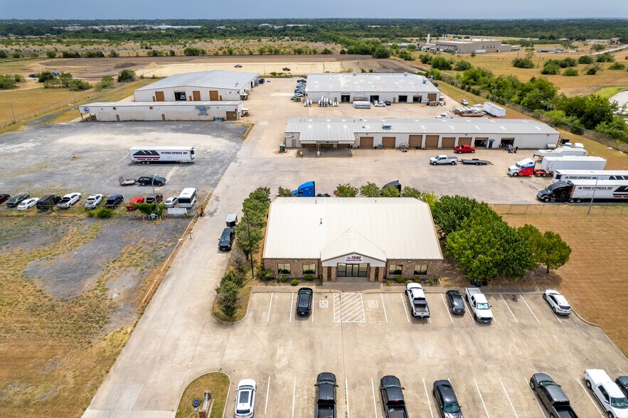 225 Metro Dr, Terrell, TX for sale - Primary Photo - Image 1 of 15