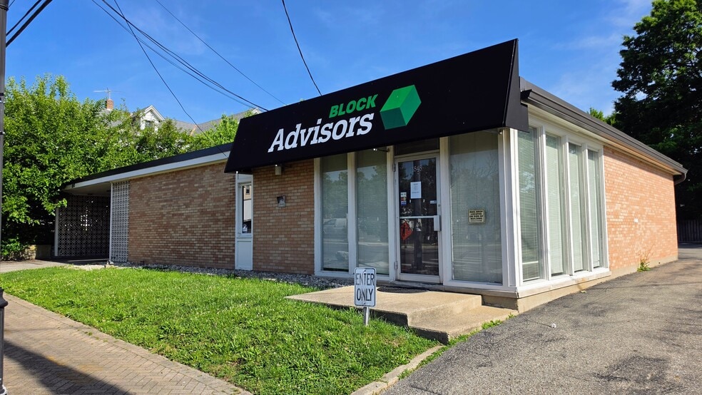 1848-1850 W Galbraith Rd, Cincinnati, OH for sale - Building Photo - Image 1 of 30