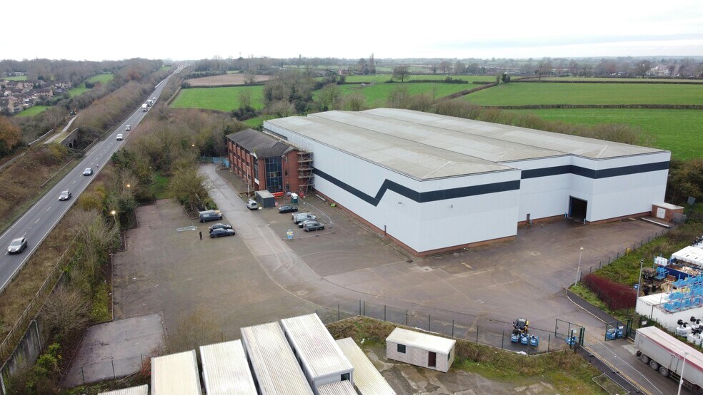 Lawford Rd, Rugby à louer - Photo du bâtiment - Image 2 de 7