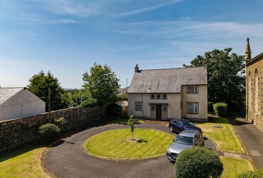 11 West Rd, Irvine for sale - Building Photo - Image 2 of 16
