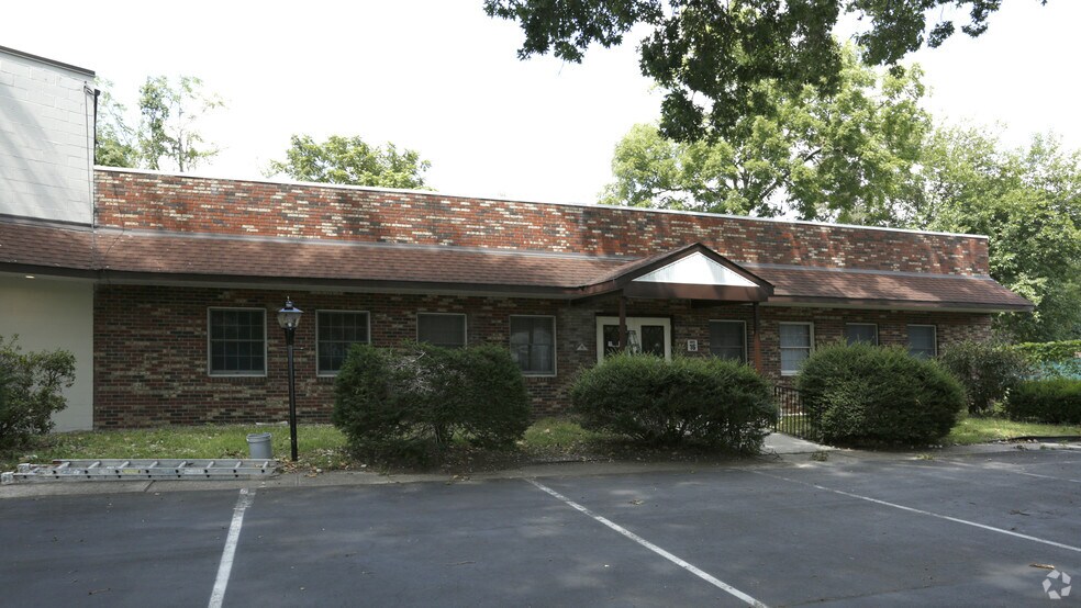 16 Reeves Ave, Hamilton, NJ for lease - Building Photo - Image 2 of 7