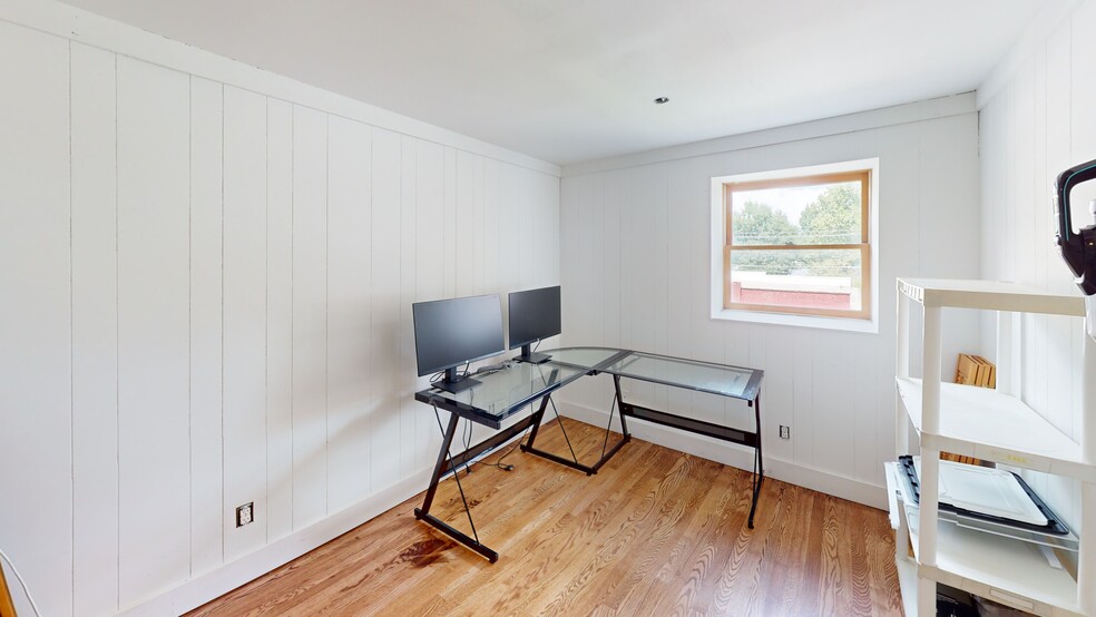 52 W Main St, Brevard, NC for lease - Interior Photo - Image 2 of 7