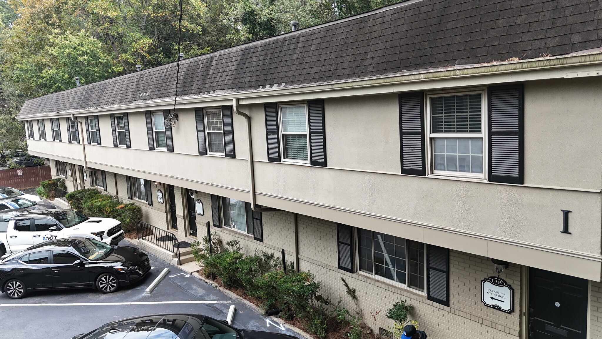 4651 Roswell Rd NE, Atlanta, GA à louer Photo du bâtiment- Image 1 de 45
