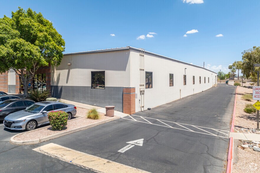 145 S 79th St, Chandler, AZ à louer - Photo du bâtiment - Image 2 de 9