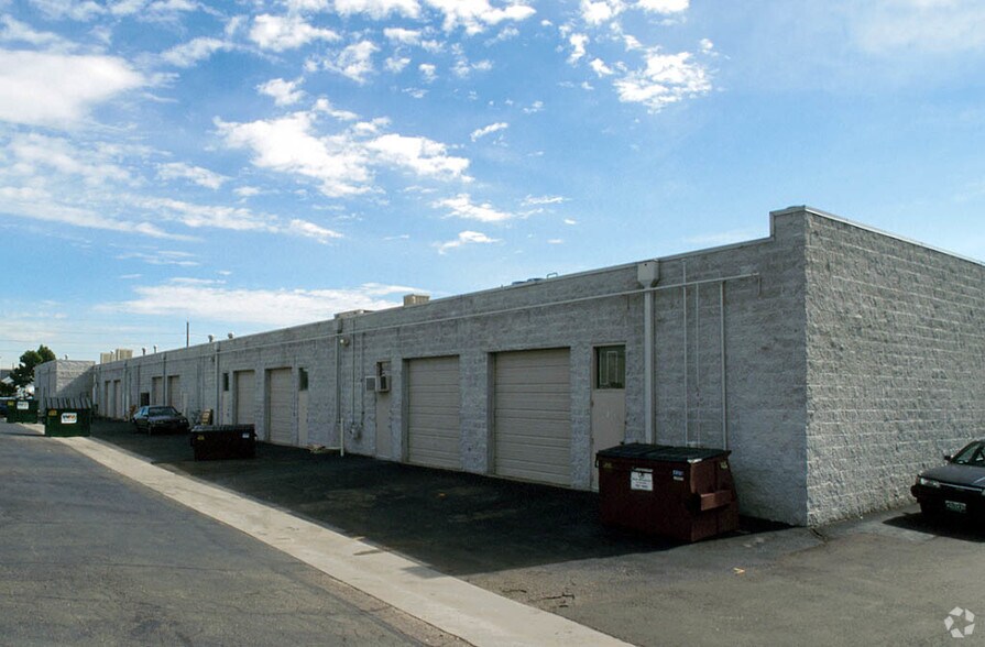 7800 E Iliff Ave, Denver, CO à louer - Photo du bâtiment - Image 2 de 9