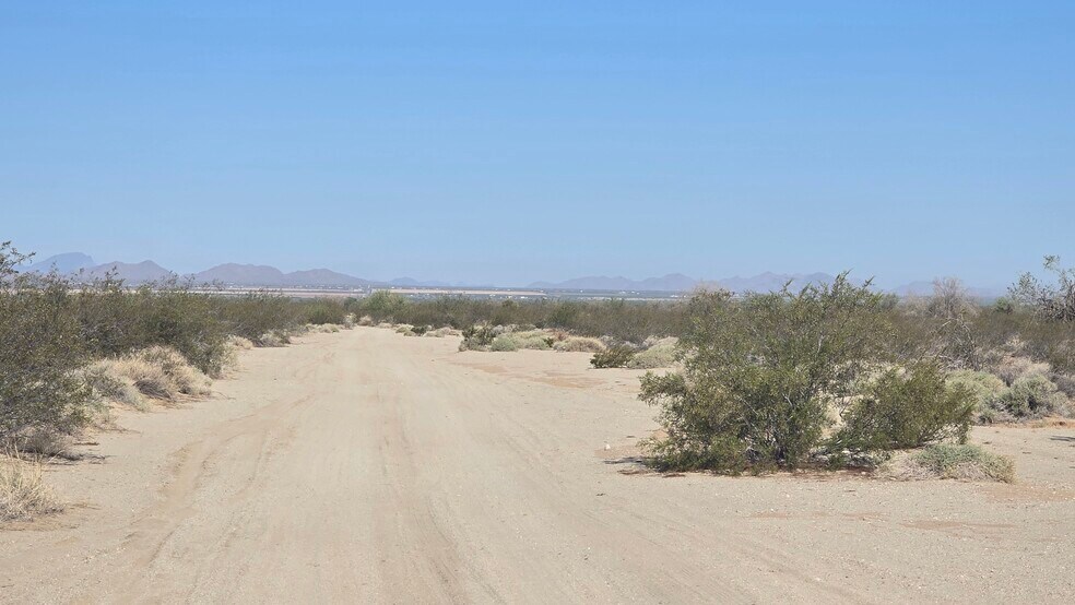 115XX W Riggs Rd, Buckeye, AZ for sale - Primary Photo - Image 1 of 35