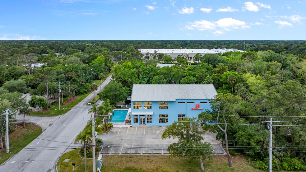 3090 Ridgewood Dr, Daytona Beach, FL à vendre - Photo du bâtiment - Image 2 de 62