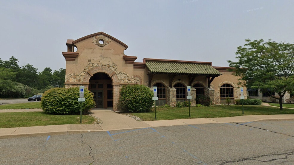 51 International Dr S, Flanders, NJ for lease - Building Photo - Image 1 of 9