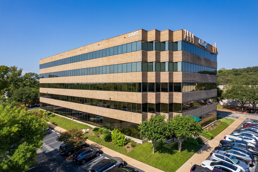 3307 Northland Dr, Austin, TX à louer - Photo principale - Image 1 de 14