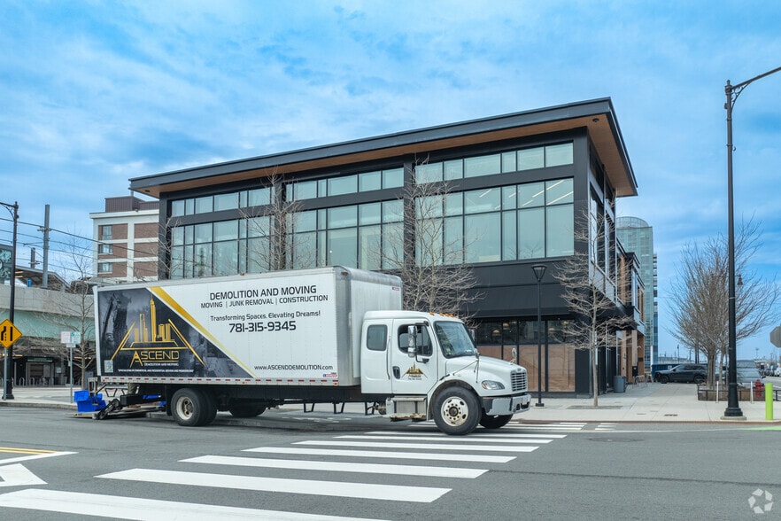 181 Morgan Ave, Cambridge, MA for lease - Building Photo - Image 3 of 4