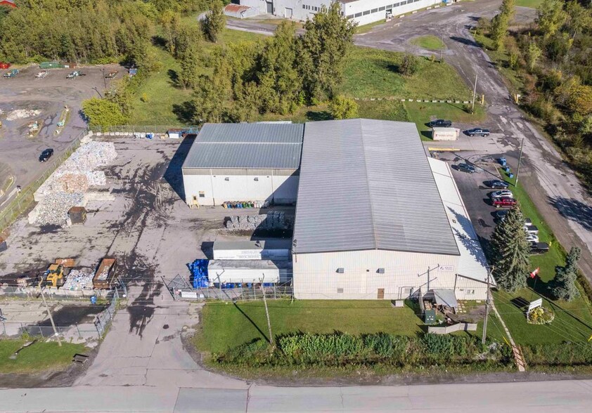 270 West St, Trenton, ON à vendre - Photo du bâtiment - Image 2 de 4