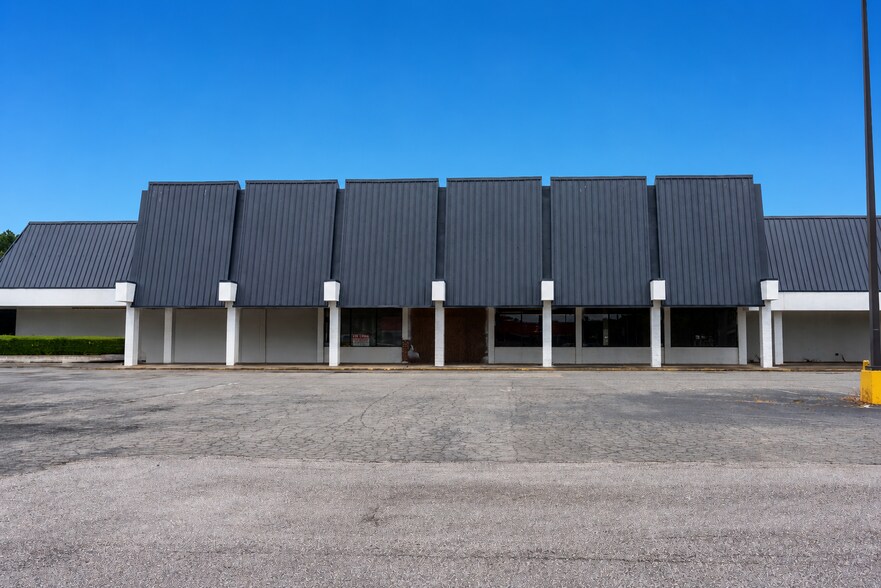 2449-2475 US-117 S, Goldsboro, NC à louer - Photo du bâtiment - Image 2 de 5