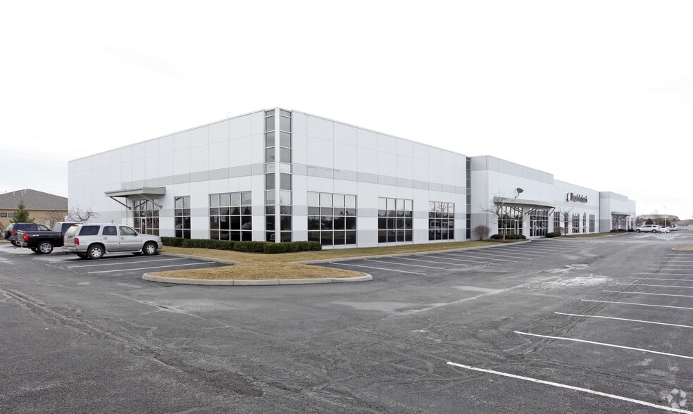 7719 Graphics Way, Lewis Center, OH for lease - Primary Photo - Image 1 of 2