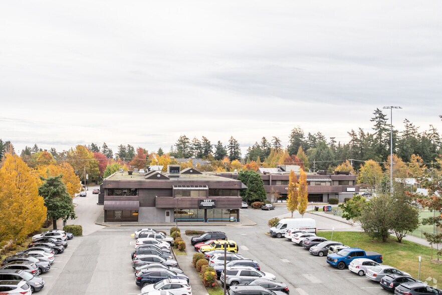 1077 56 St, Delta, BC à louer - Aérien - Image 2 de 4