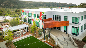 Reserve Labs: 3390 -3398 Carmel Mountain Rd - Science de la vie