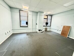 3134 14th St, Long Island City, NY for lease Building Photo- Image 1 of 7