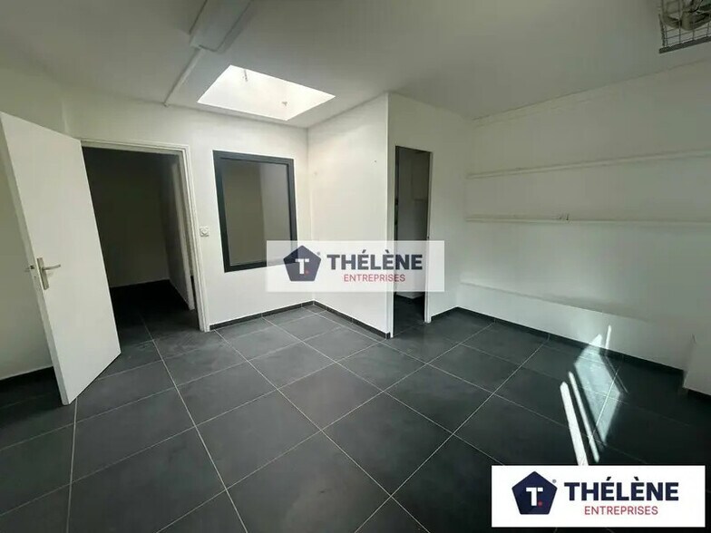 Office in Castelnau-le-Lez for lease - Interior Photo - Image 2 of 6