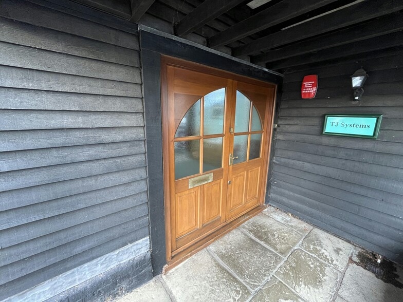 Church Rd, Penn for lease - Building Photo - Image 2 of 6