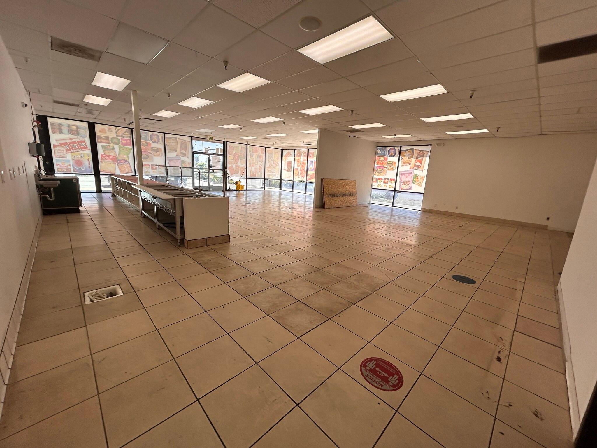 101 E Foothill Blvd, Pomona, CA for lease Interior Photo- Image 1 of 4