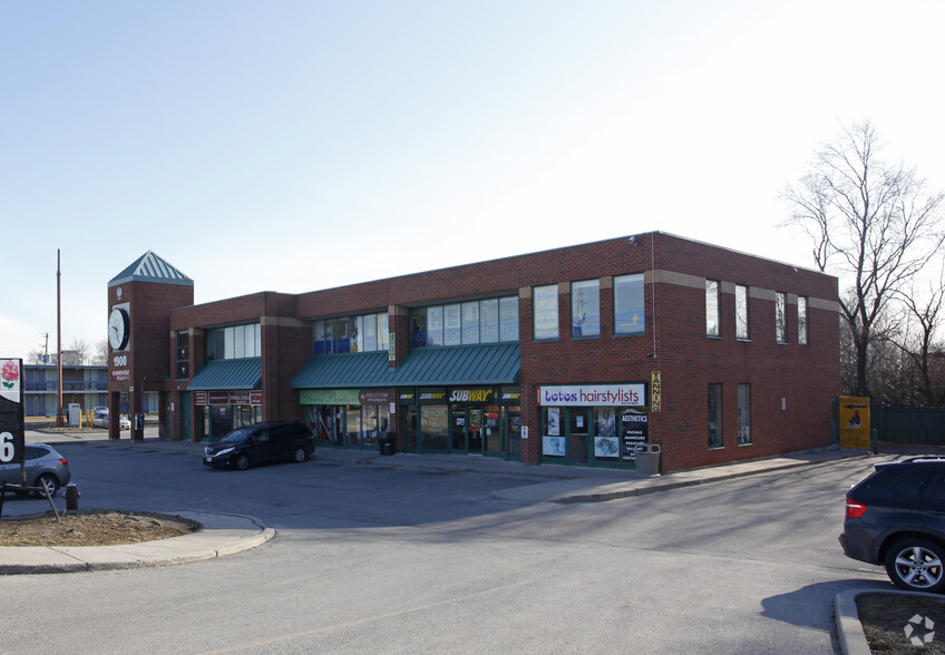 1900-1906 Dundas St E, Mississauga, ON for lease - Building Photo - Image 2 of 2