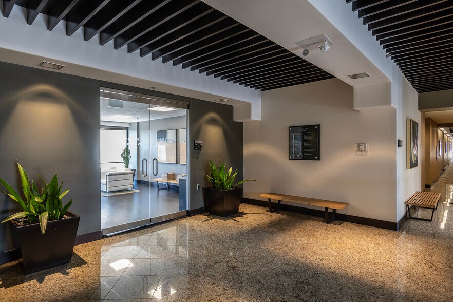 7373 E Doubletree Ranch Rd, Scottsdale, AZ à louer - Photo intérieure - Image 2 de 13