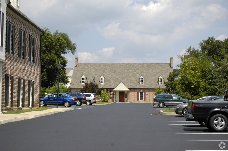 127 W Street Rd, Kennett Square, PA à louer - Photo du bâtiment - Image 2 de 48