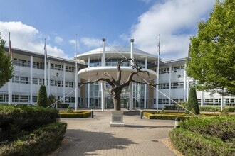 2 Old Ively Rd, Farnborough for lease Building Photo- Image 1 of 6