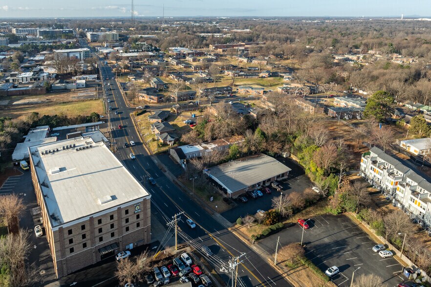 2640 S Tryon St, Charlotte, NC à vendre - Aérien - Image 2 de 18