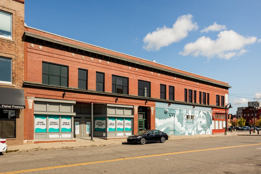 2453-2469 Russell St, Detroit, MI for lease - Building Photo - Image 3 of 10