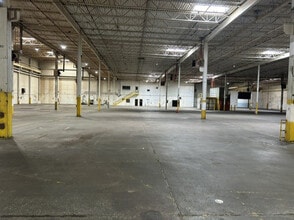 151 Airport Dr, Westminster, MD for lease Interior Photo- Image 2 of 2