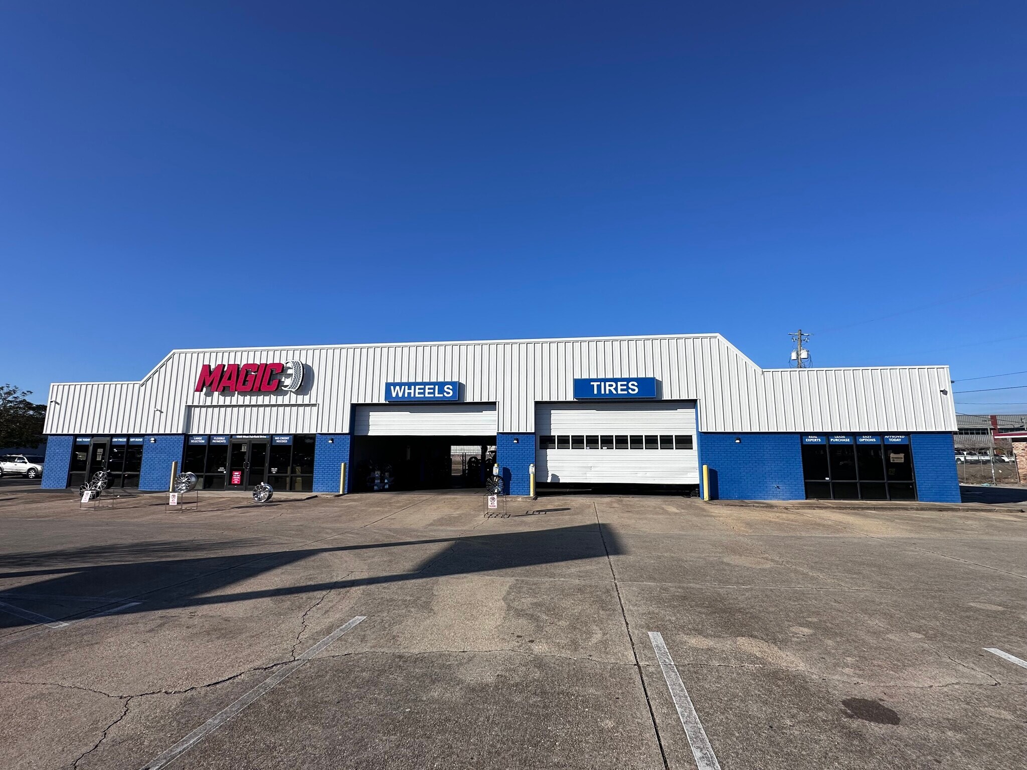 1560 Fairfield Dr, Pensacola, FL for sale Building Photo- Image 1 of 15