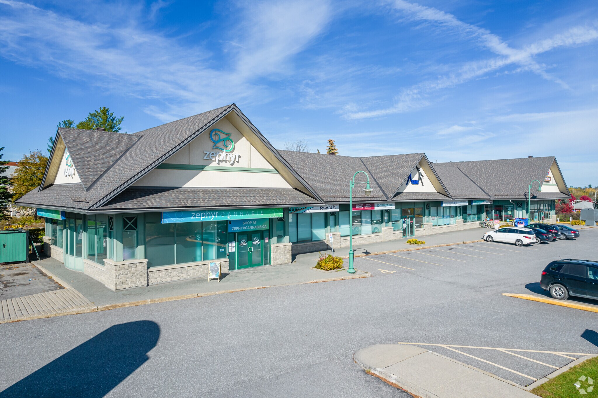 415 Hazeldean Rd, Ottawa, ON for sale Primary Photo- Image 1 of 1