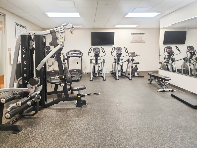 75 Valley Stream Pky, Malvern, PA for lease - Interior Photo - Image 3 of 10