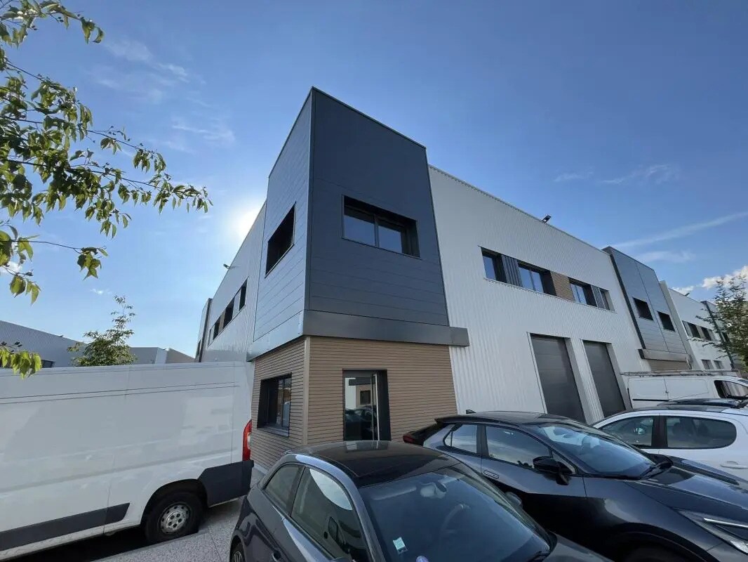 84 Avenue De La Poterie, La Tour-de-Salvagny for lease Building Photo- Image 1 of 29