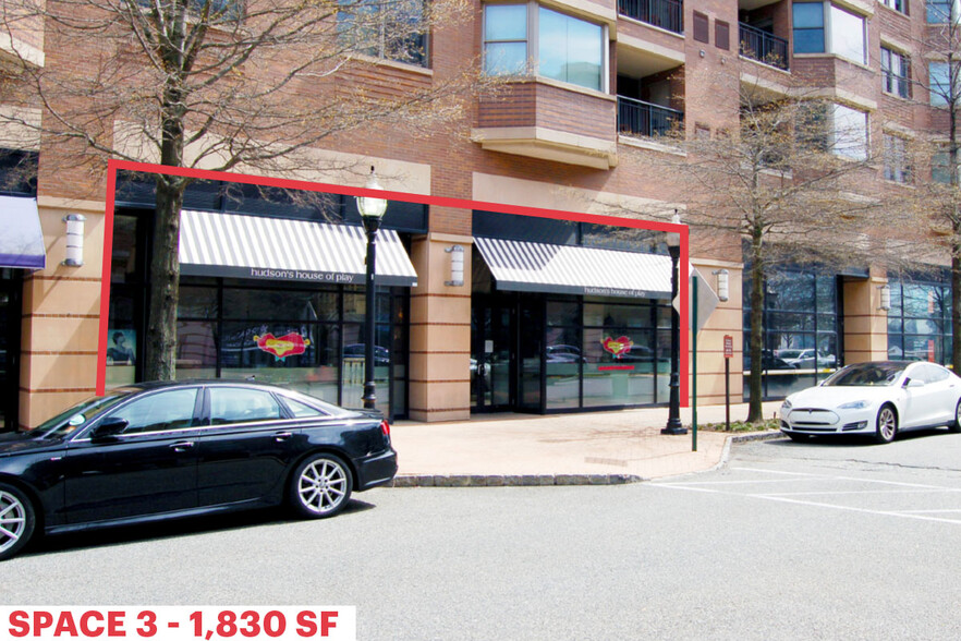 40-45 Riverwalk Pl, West New York, NJ for lease - Building Photo - Image 3 of 7