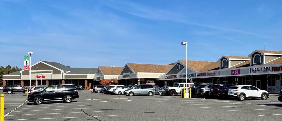 1177-1299 Middle Country Rd, Middle Island, NY for lease - Building Photo - Image 3 of 8