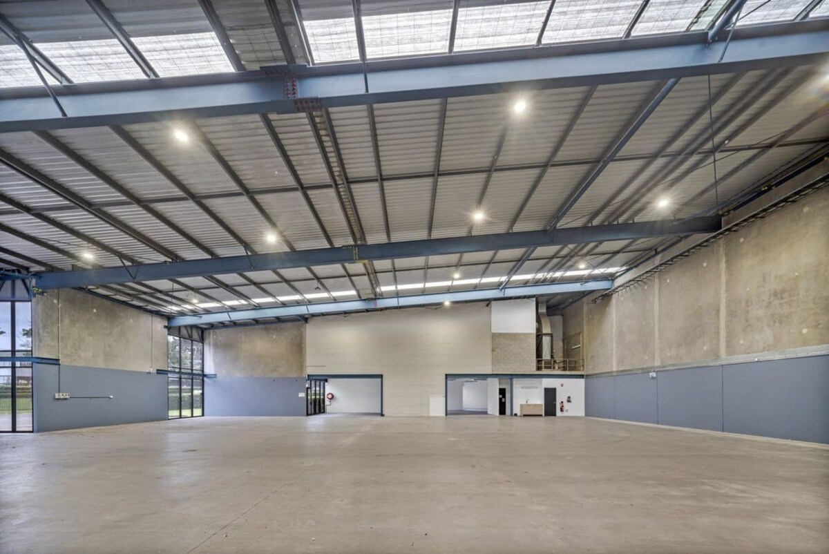 317-321 Woodpark Rd, SMITHFIELD for lease Interior Photo- Image 1 of 12