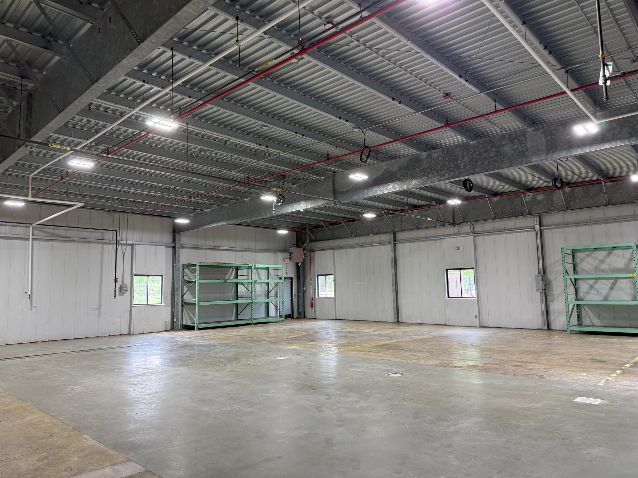 811 Irving Wick Dr W, Heath, OH à louer Photo du bâtiment- Image 1 de 3