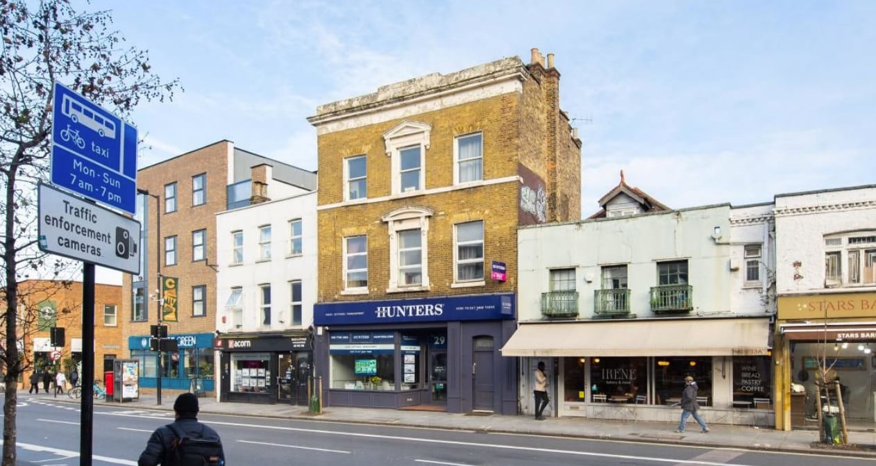 29 Denmark Hl, London for sale Primary Photo- Image 1 of 3