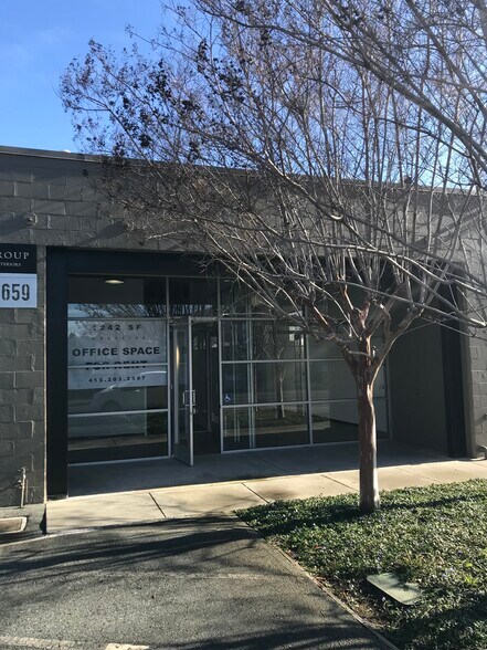2657-2659 Spring St, Redwood City, CA à louer - Photo du bâtiment - Image 2 de 10
