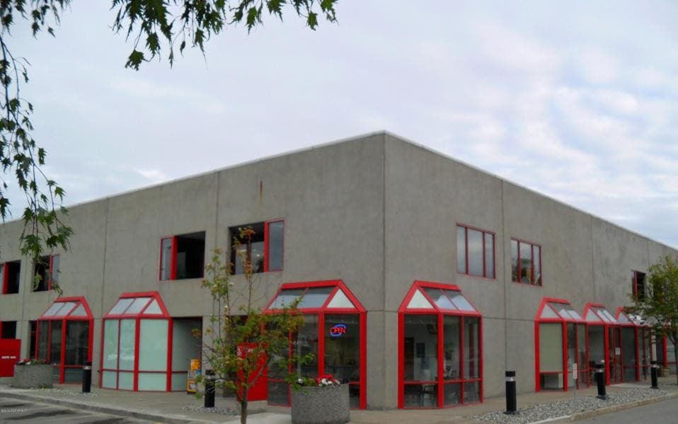 3710 Woodland Dr, Anchorage, AK for lease Primary Photo- Image 1 of 4
