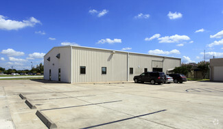 More details for 4721 Garth Rd, Baytown, TX - Office for Lease