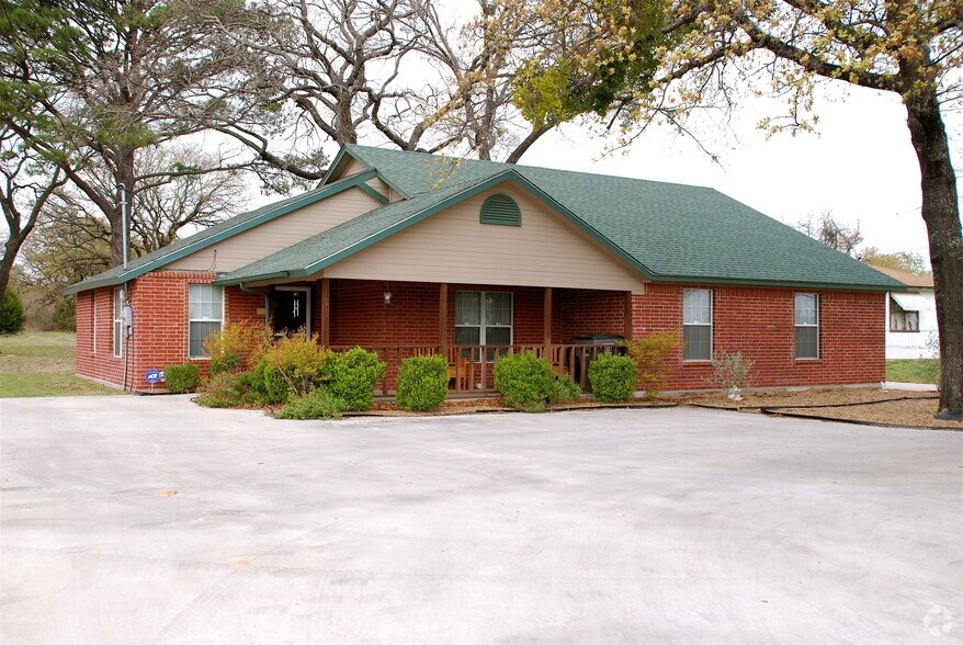 917 Boyd Rd, Azle, TX à vendre - Photo du bâtiment - Image 2 de 5