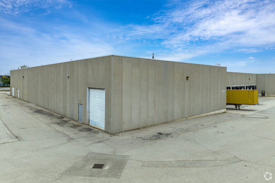 6650 Pacific Cir, Mississauga, ON for lease - Building Photo - Image 2 of 5