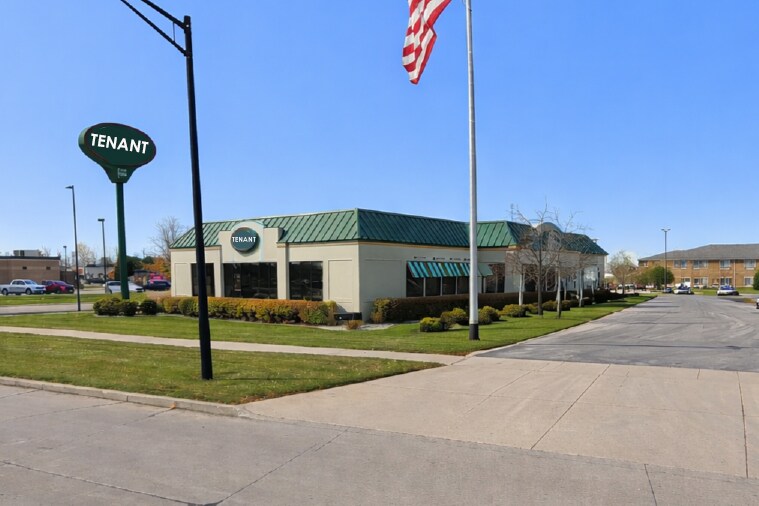 4525 Calumet Ave, Manitowoc, WI for lease Primary Photo- Image 1 of 5