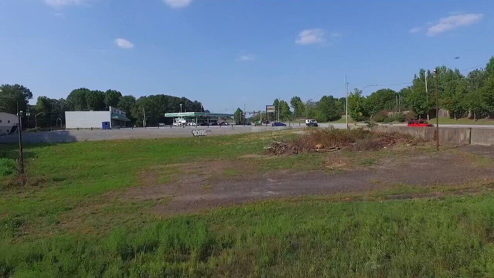 2149, East Point, GA à vendre - Vidéo sur l’inscription commerciale - Image 2 de 14