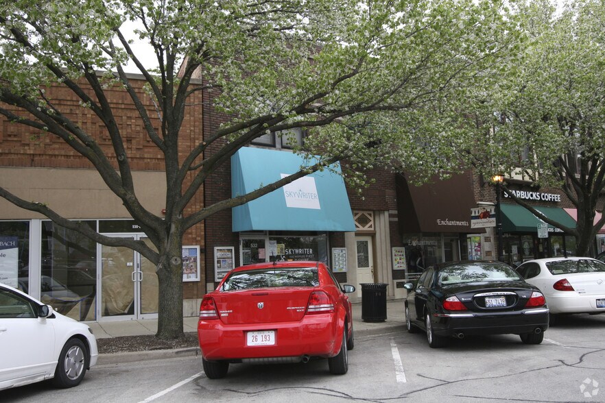 532-534 Crescent Blvd, Glen Ellyn, IL à vendre - Photo du bâtiment - Image 3 de 26