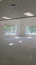1200 Dolfie Ln, Ennis, TX for lease Interior Photo- Image 2 of 3