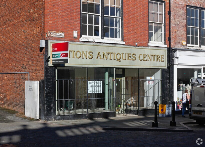 1 Market Pl, Grantham à louer - Photo du bâtiment - Image 3 de 4